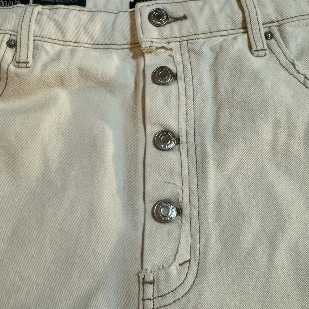 Wild Fable Off-White Button-Fly Jean Shorts - Picture 4 of 6